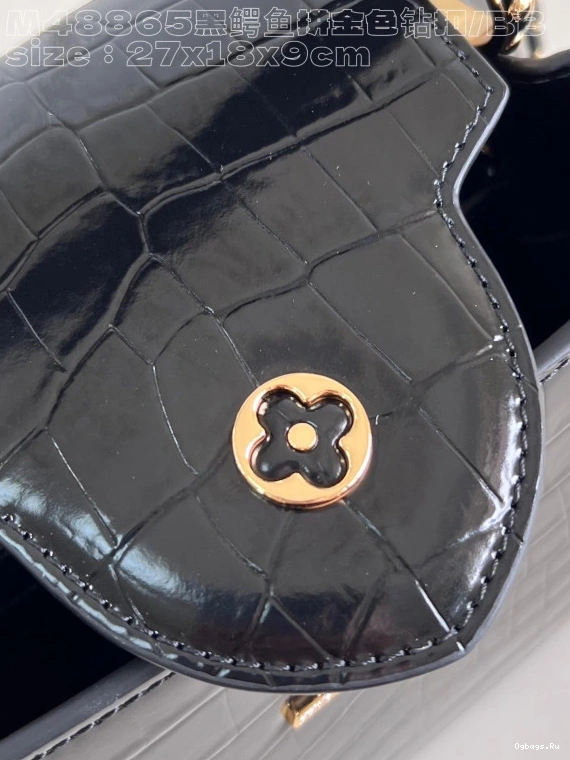 VUITTON LOUIS CAPUCINES BB-27*18*9CM 0427